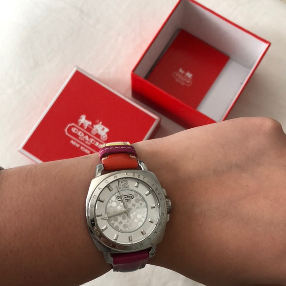 Coach Watch - Picture 3 of 4